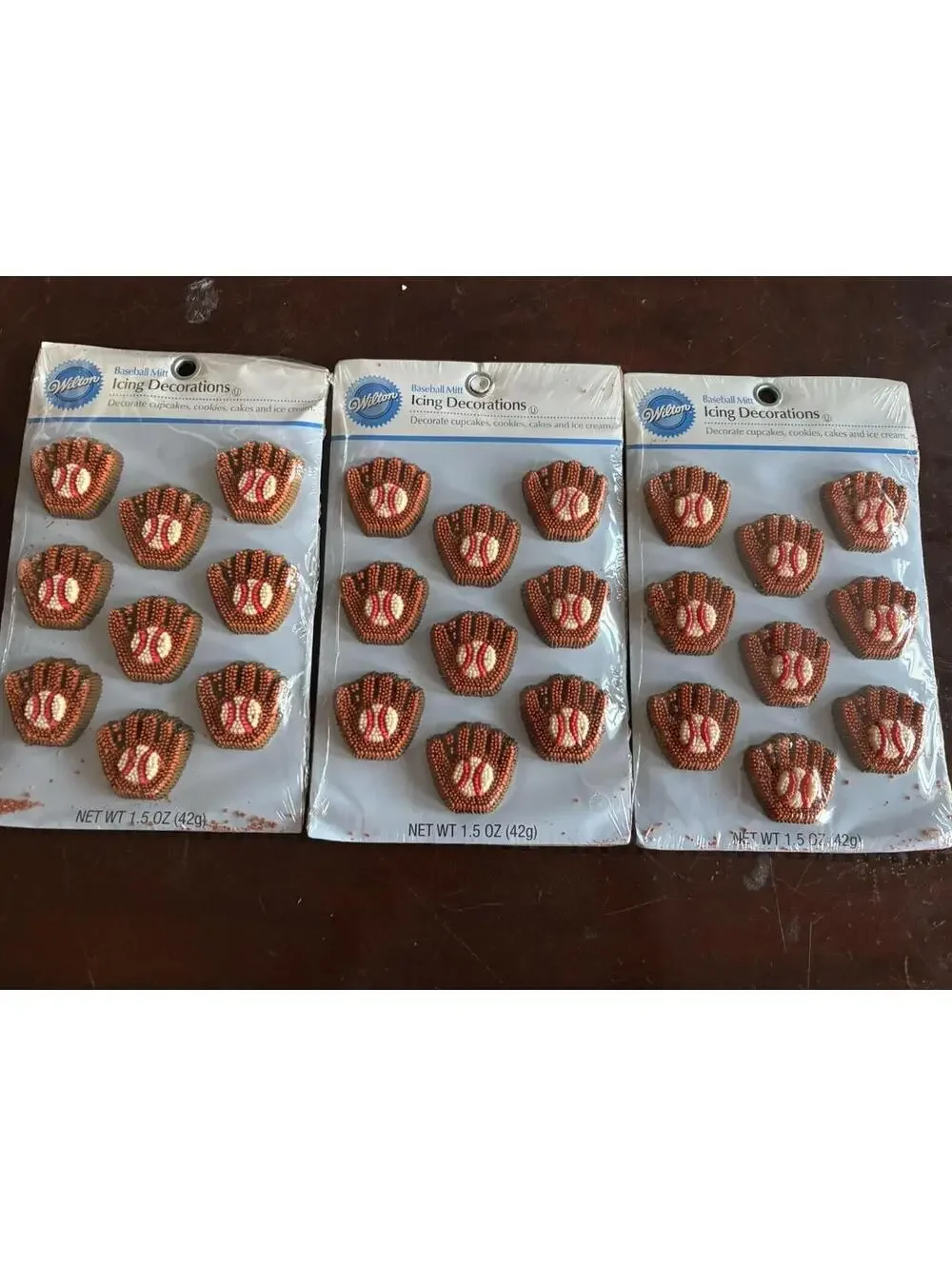 Wilton Vintage Baseball Mitt Icing Decoration Cupcake Topper